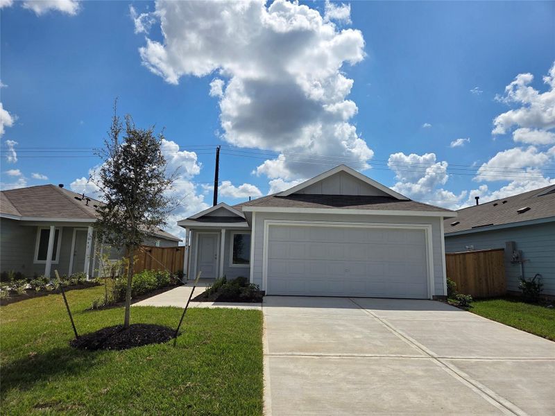 Pics are representative of the same plan - not the actual home for sale. Pics are representative of the same plan - not the actual home for sale.