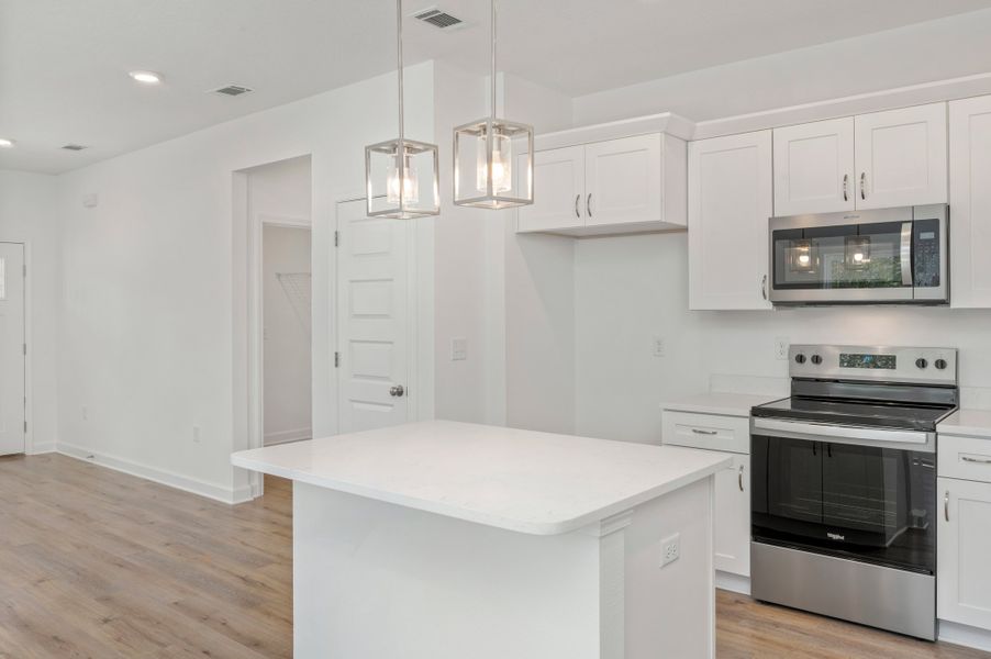 Representative furnished interior of a home built from the Franklin by CJL Homes in Blossom Grove, Crestview (Image 5).