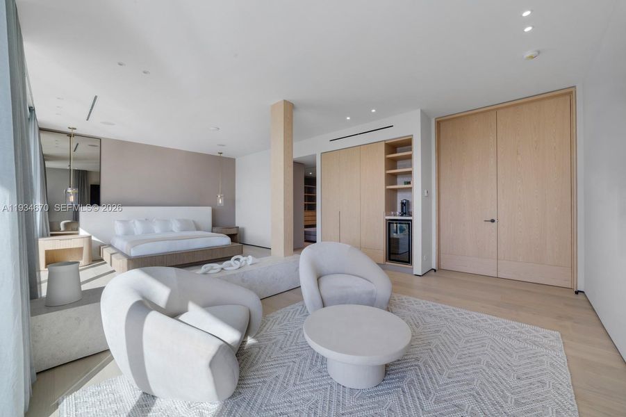 Furnished interior view inside a new home in , Fort Lauderdale (Image 22).