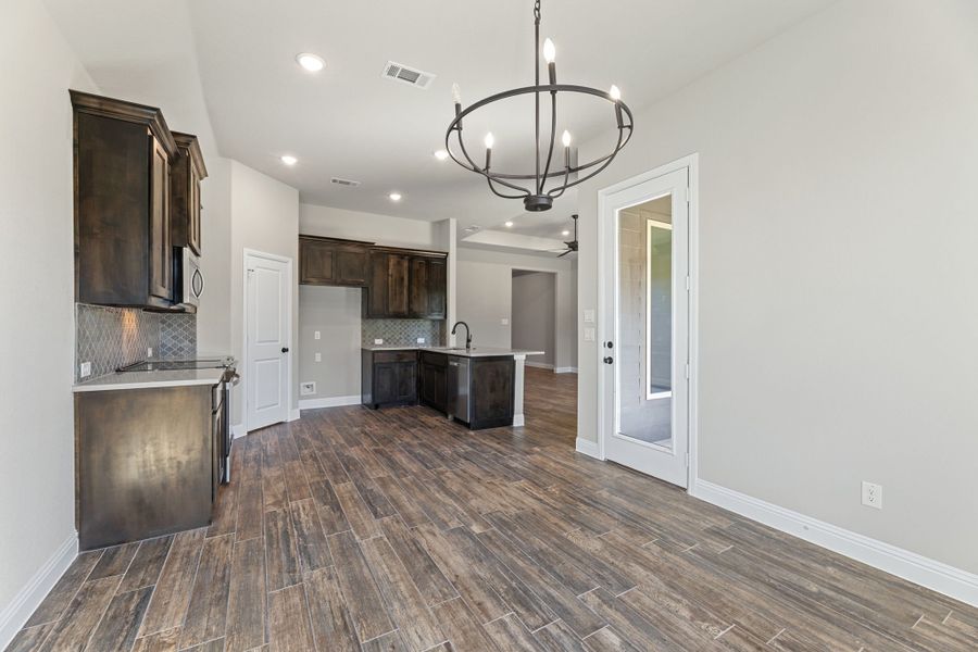 Spacious, unfurnished interior of a new home in Fair Oaks, Bridgeport (Image 25). Spacious, unfurnished interior of a new home in Fair Oaks, Bridgeport (Image 25).