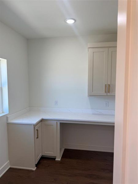 Spacious, unfurnished interior of a new home in , Canton (Image 15).
