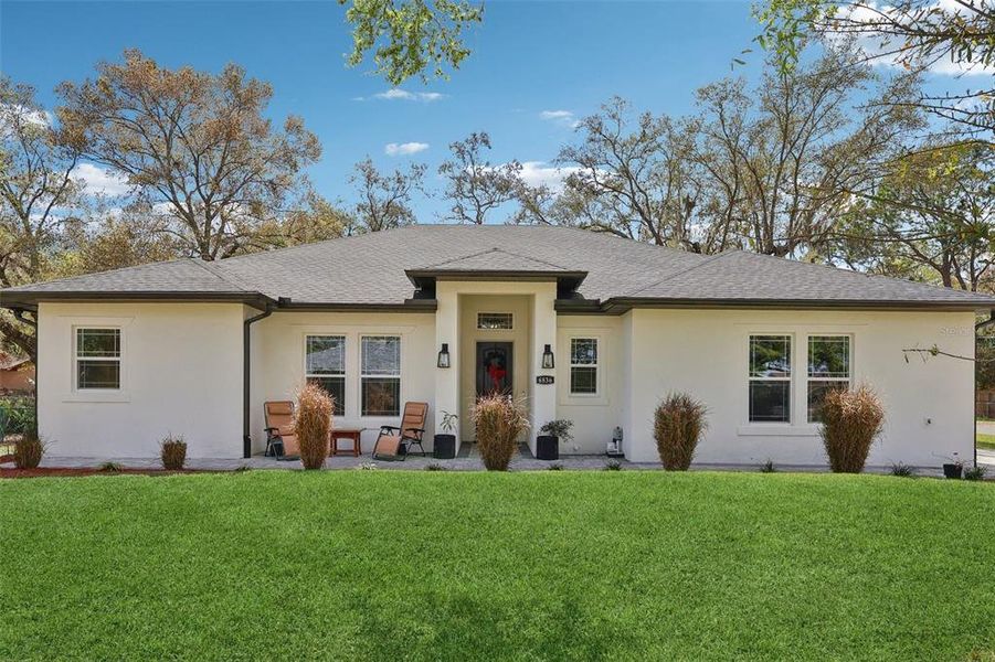 Exterior details and patio area of a home in , St. Cloud (Image 4).