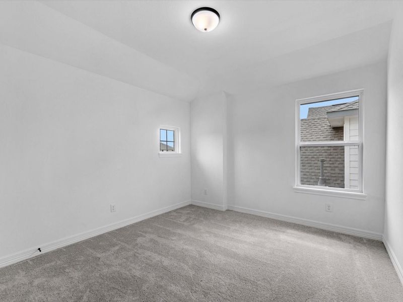 Spacious, unfurnished interior of a new home in Emory Glen, Magnolia (Image 24).