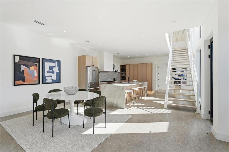 Furnished interior view inside a new home in , Dallas (Image 31). Furnished interior view inside a new home in , Dallas (Image 31).