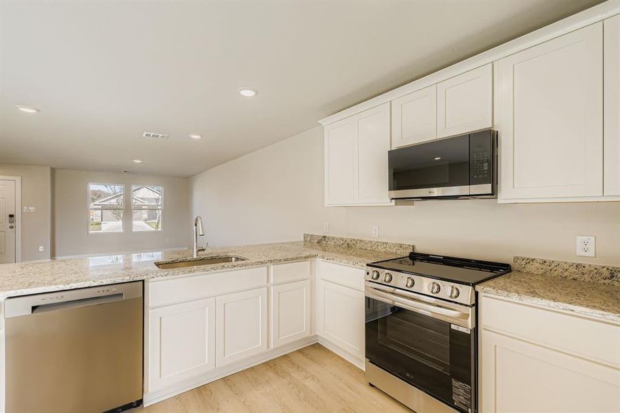 Furnished interior view inside a new home in Middlefield Village, Dallas (Image 7). Furnished interior view inside a new home in Middlefield Village, Dallas (Image 7).
