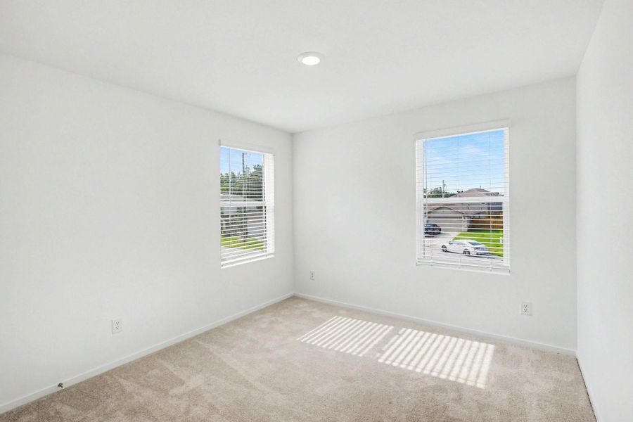 Spacious, unfurnished interior of a new home in Hill and Dale Ranch, Splendora (Image 15).