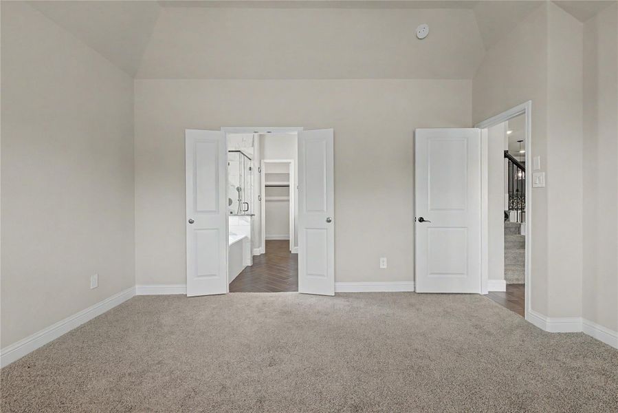 Spacious, unfurnished interior of a new home in , Tomball (Image 33). Spacious, unfurnished interior of a new home in , Tomball (Image 33).