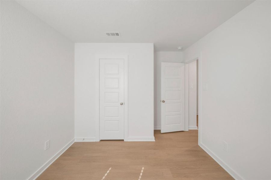 Spacious, unfurnished interior of a new home in Pinewood at Grand Texas, New Caney (Image 20). Spacious, unfurnished interior of a new home in Pinewood at Grand Texas, New Caney (Image 20).