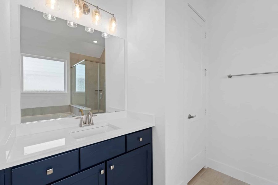 Furnished interior view inside a new home in Jordan Ranch, Fulshear (Image 12). Furnished interior view inside a new home in Jordan Ranch, Fulshear (Image 12).