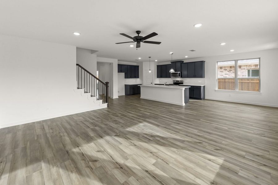 Representative unfurnished interior of a home built from the Boxwood III Attwater Signature by Brohn Homes in Attwater, Waller (Image 10).