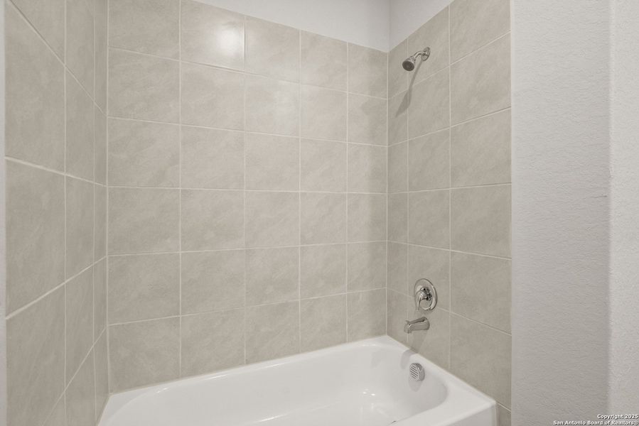 Close-up of interior finishes inside a home in Blue Ridge Ranch, San Antonio (Image 10).