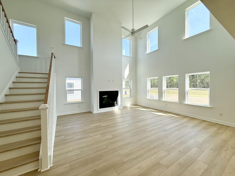 Spacious, unfurnished interior of a new home in , Summerville (Image 18).