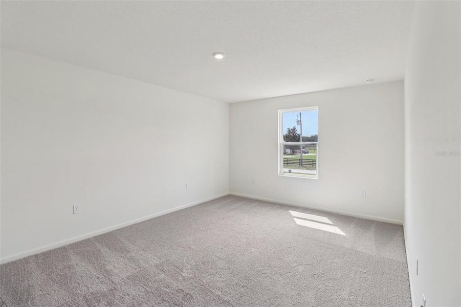 Spacious, unfurnished interior of a new home in Sumter Villas, Sumterville (Image 31).