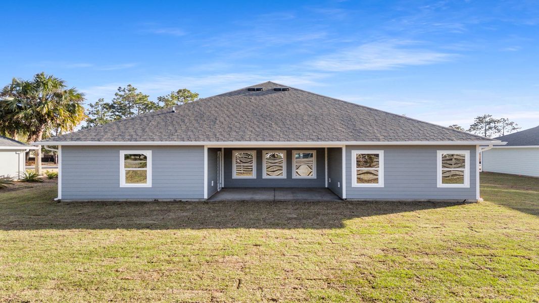 Representative exterior details of a home built from the The Destin by D.R. Horton in Pine Creek and Heron Walk, Port St. Joe (Image 6).