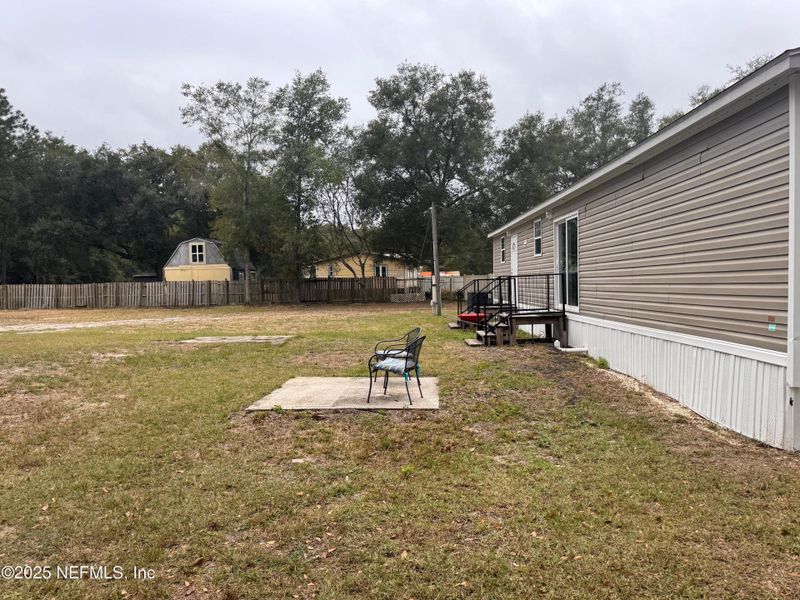 Exterior details and patio area of a home in , Fernandina Beach (Image 16).