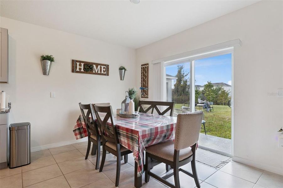 Furnished interior view inside a new home in Kindred, Kissimmee (Image 10).