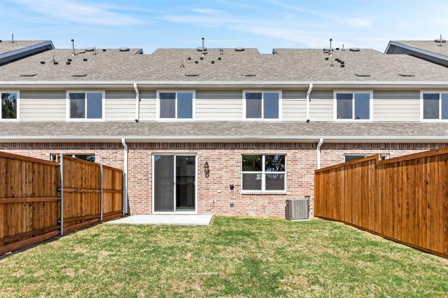 029-723ProsperLane-Wylie-TX-75098-Exterior.jpg-SMALL 029-723ProsperLane-Wylie-TX-75098-Exterior.jpg-SMALL