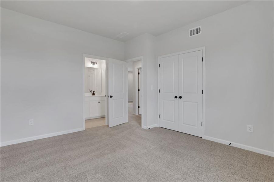 Spacious, unfurnished interior of a new home in Easton Walk, Lawrenceville (Image 42).