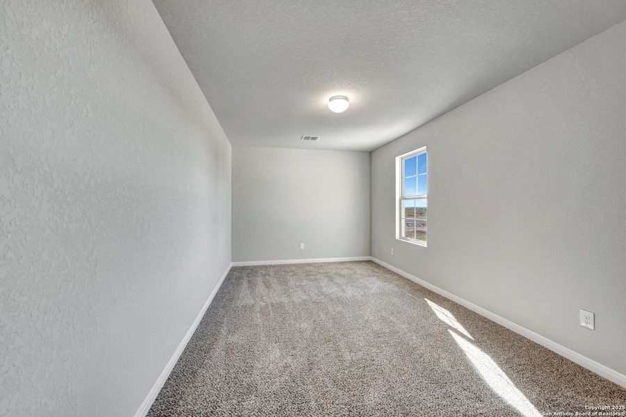 Spacious, unfurnished interior of a new home in Paloma Park, Converse (Image 35).