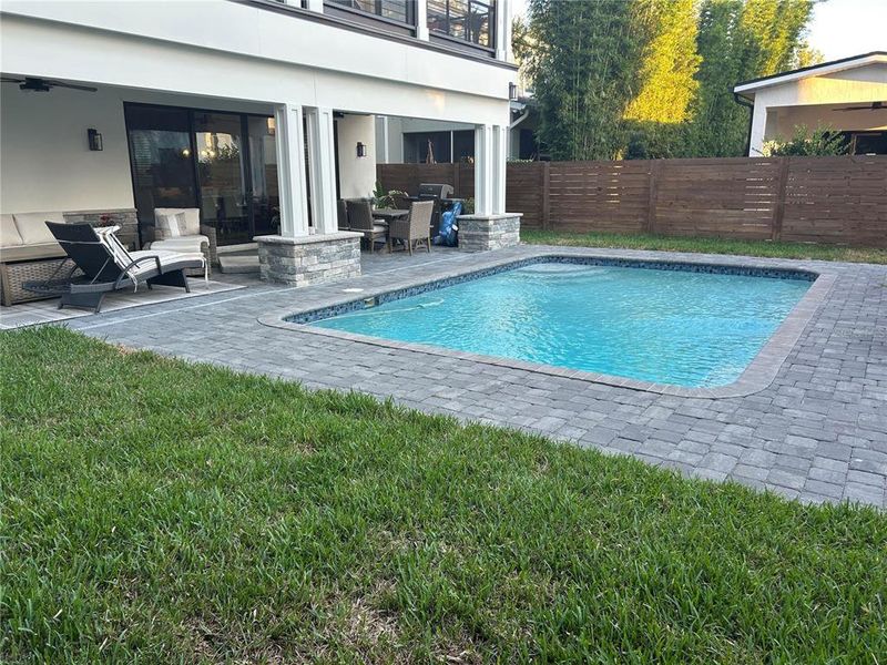 Exterior details and patio area of a home in , Orlando (Image 4).