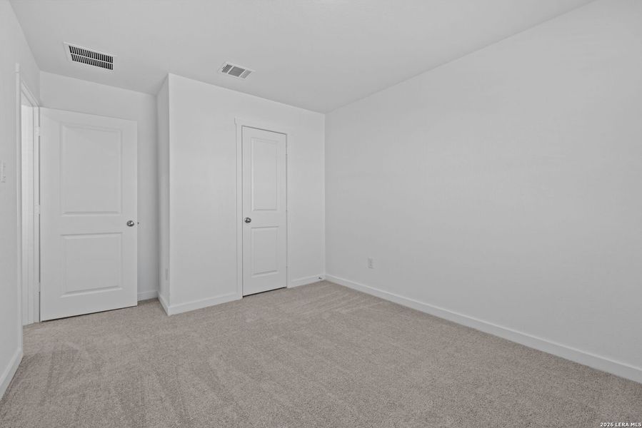 Spacious, unfurnished interior of a new home in , New Braunfels (Image 11).