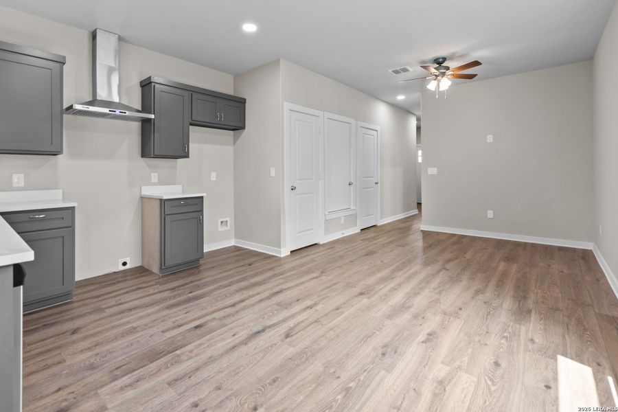 Spacious, unfurnished interior of a new home in , San Antonio (Image 7).