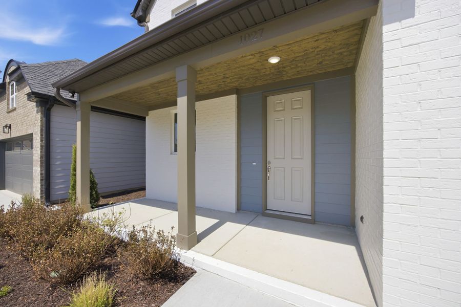 Exterior details and patio area of a home in Givens Park, Chattanooga (Image 3). Exterior details and patio area of a home in Givens Park, Chattanooga (Image 3).