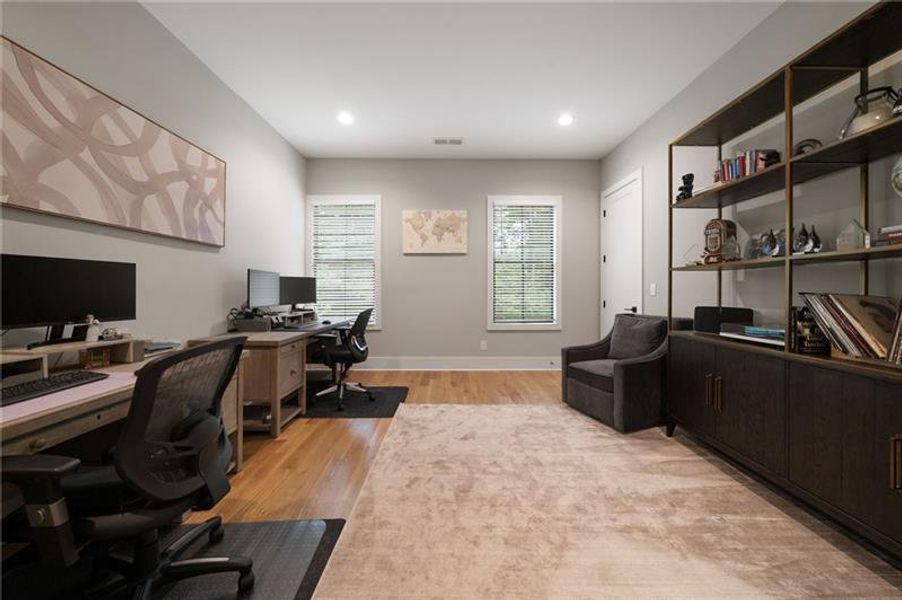 Furnished interior view inside a new home in , Atlanta (Image 46).