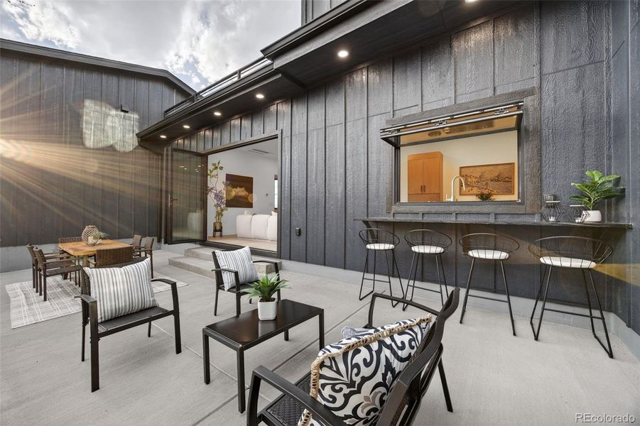 Community amenities in , Denver (Image 45).