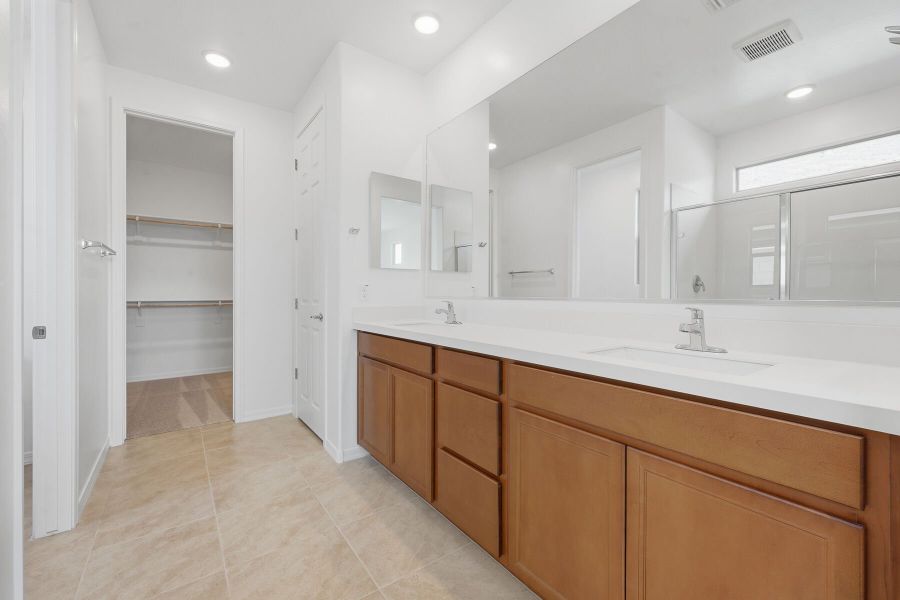 Furnished interior view inside a new home in Tierra Vistoso, Surprise (Image 5).