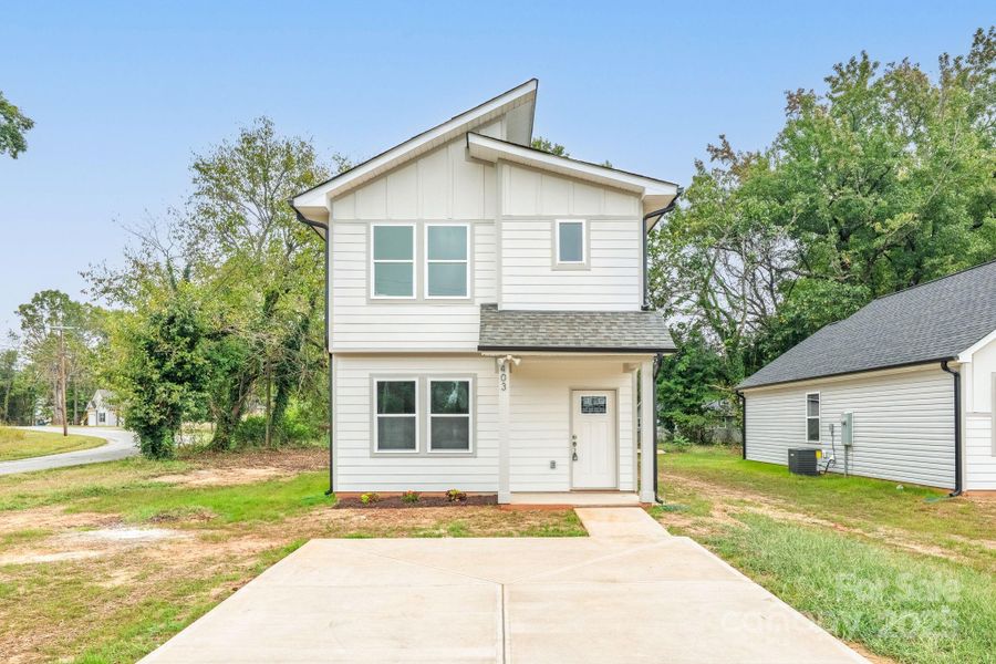 Image 42 of a home in .