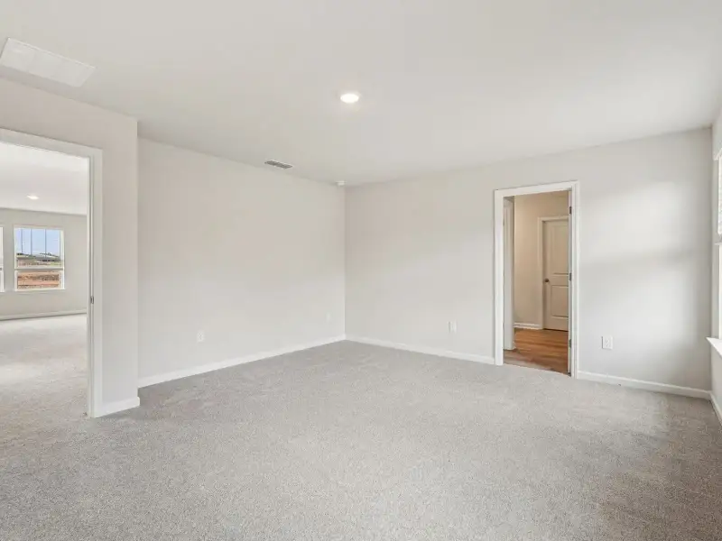 Spacious, unfurnished interior of a new home in Harmony Manor, Fairburn (Image 16).