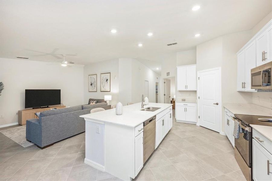 Furnished interior view inside a new home in , Venice (Image 18).