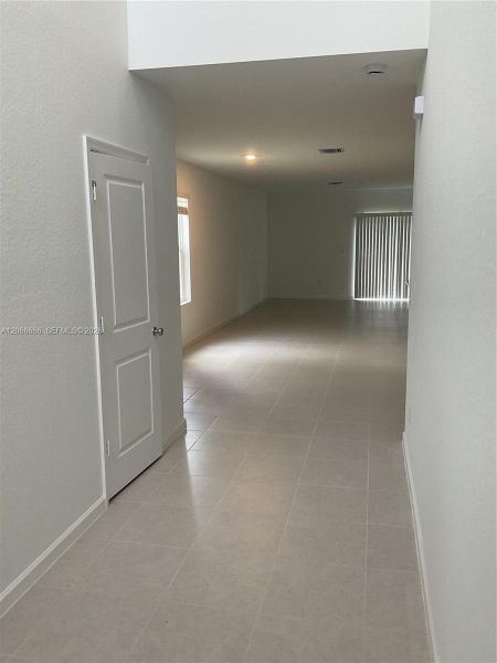Spacious, unfurnished interior of a new home in Brystol at Wylder, Port St. Lucie (Image 13). Spacious, unfurnished interior of a new home in Brystol at Wylder, Port St. Lucie (Image 13).