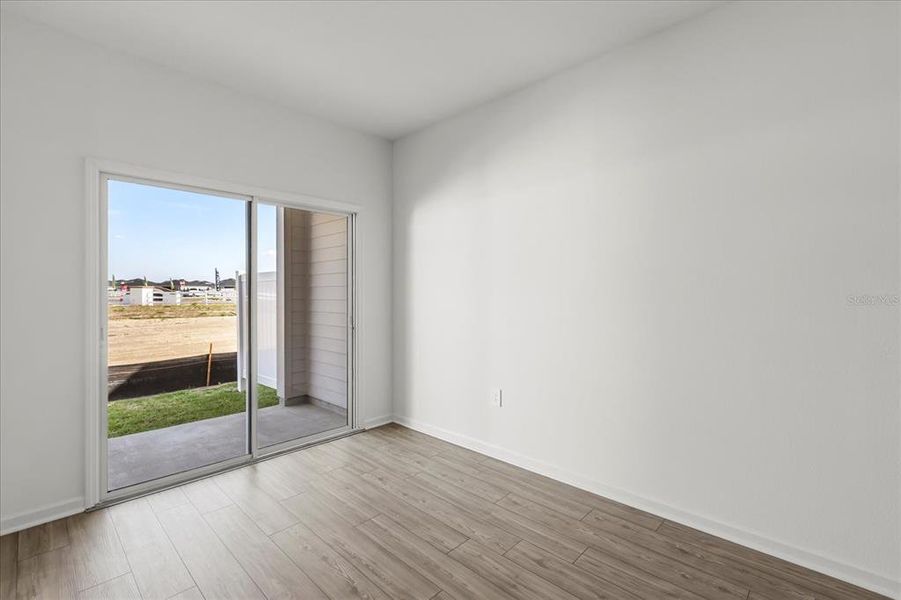 Spacious, unfurnished interior of a new home in , Ocala (Image 17).