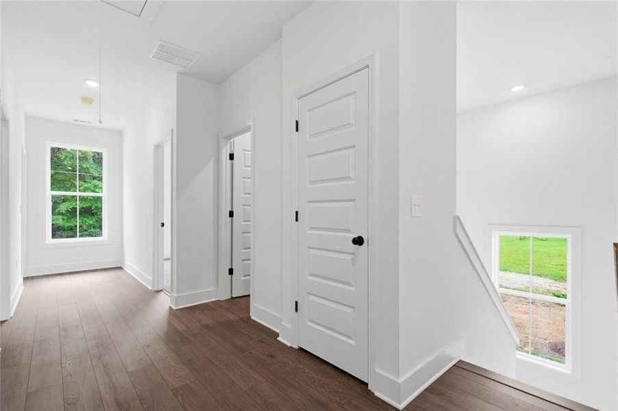 Spacious, unfurnished interior of a new home in , Mansfield (Image 36).
