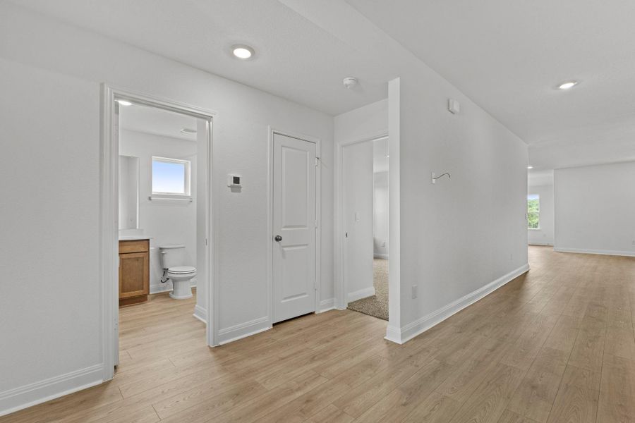 Spacious, unfurnished interior of a new home in Riverview, Georgetown (Image 26). Spacious, unfurnished interior of a new home in Riverview, Georgetown (Image 26).