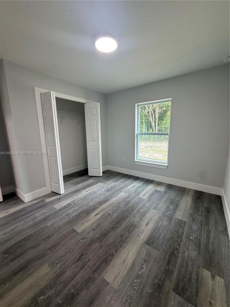 Spacious, unfurnished interior of a new home in , Dunnellon (Image 33).
