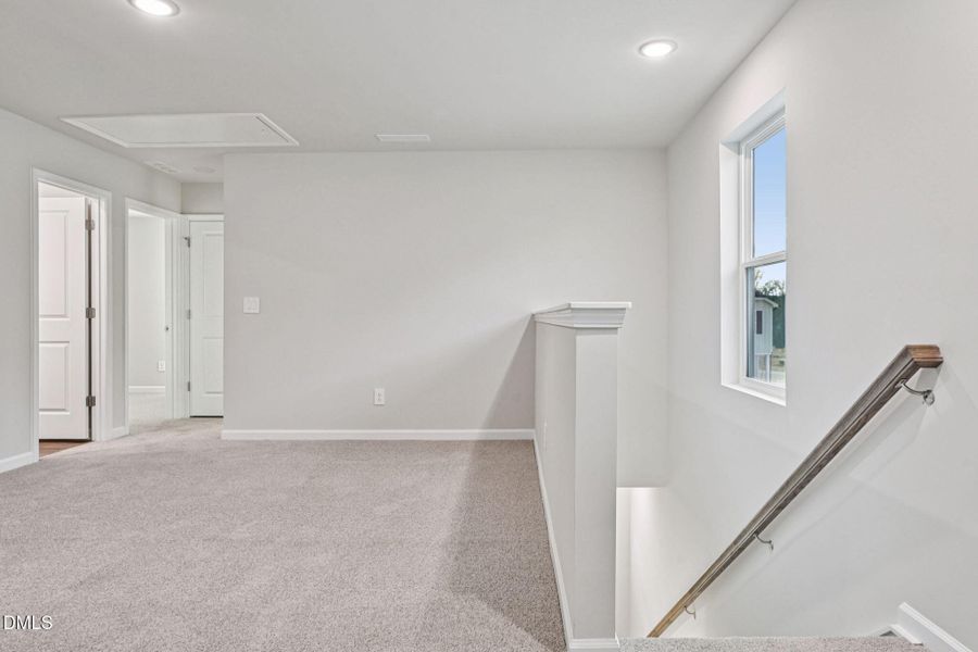 16-web-or-mls-Raleigh - Oak Manor - 909