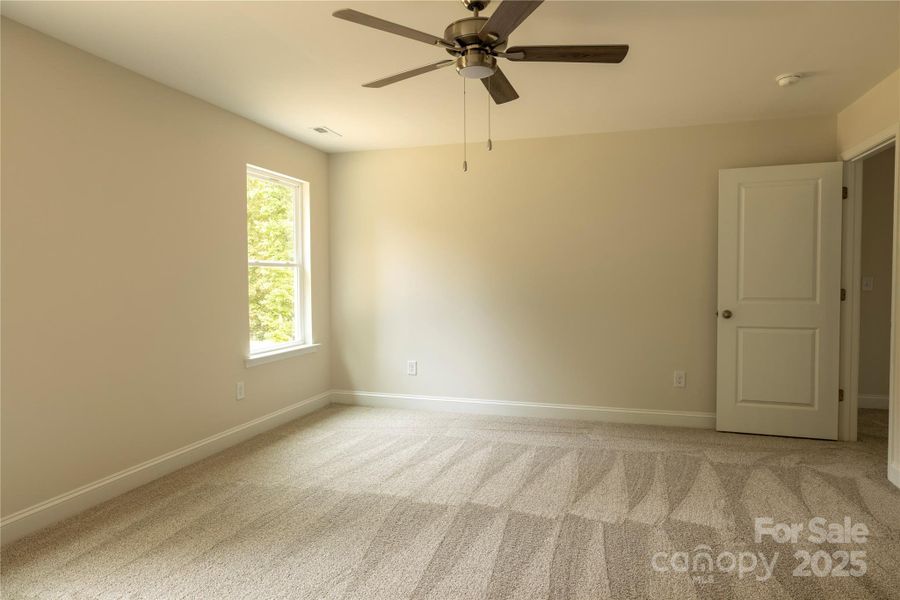 Spacious, unfurnished interior of a new home in , Catawba (Image 22).