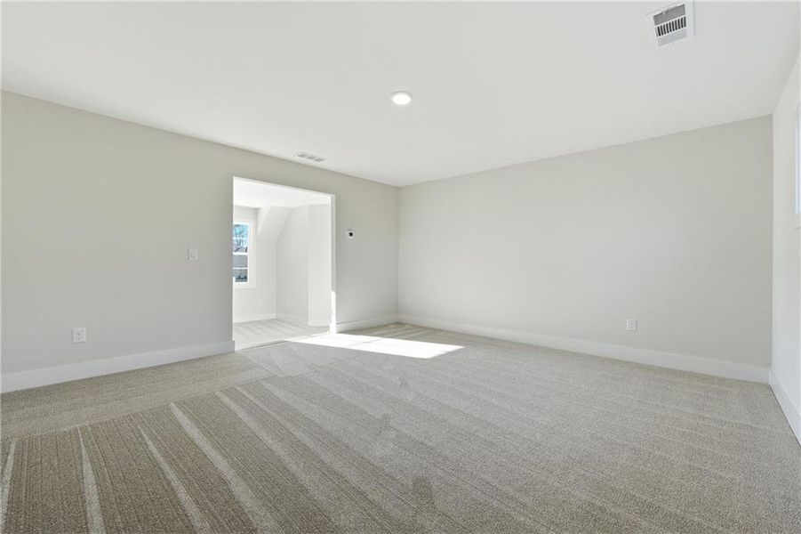 Spacious, unfurnished interior of a new home in , Rydal (Image 53).