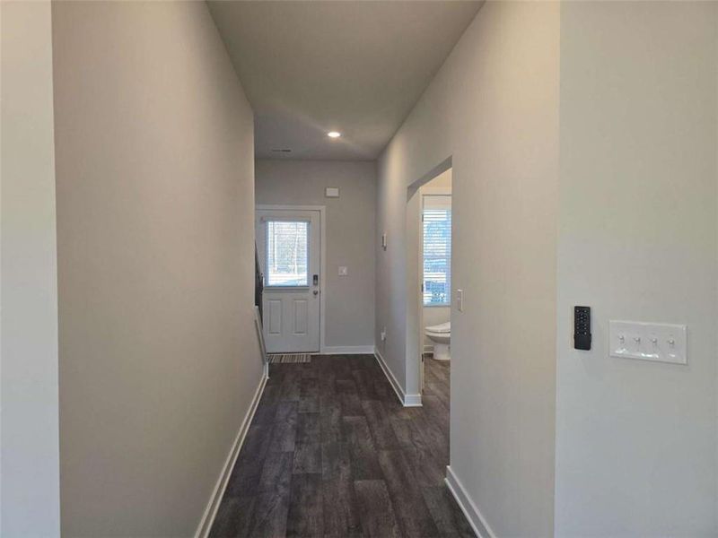 Spacious, unfurnished interior of a new home in Southern Hills, McDonough (Image 24).