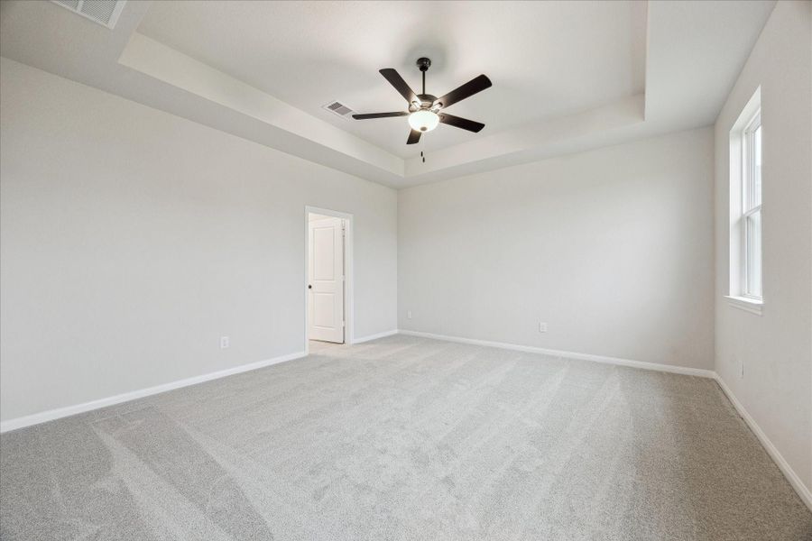 Spacious, unfurnished interior of a new home in Elyson, Katy (Image 34).