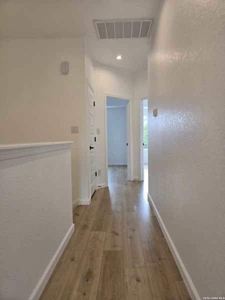 Spacious, unfurnished interior of a new home in , San Antonio (Image 39).