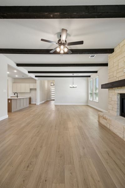 Spacious, unfurnished interior of a new home in Mayfield Farms, Arlington (Image 23).
