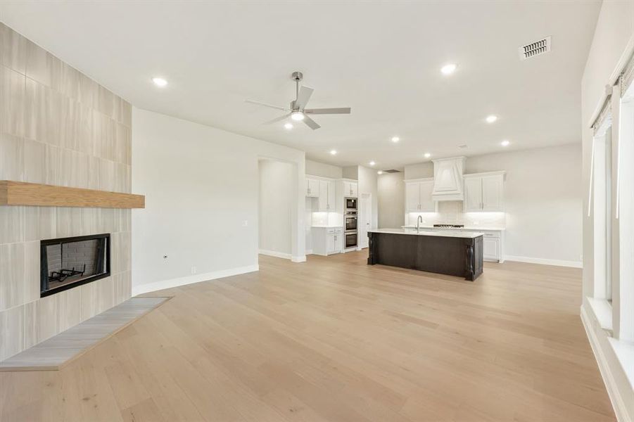 Spacious, unfurnished interior of a new home in Timberbrook, Justin (Image 20).