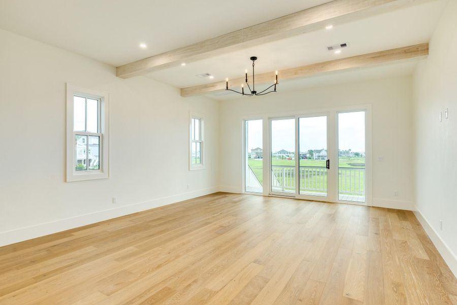 Spacious, unfurnished interior of a new home in , Galveston (Image 30).