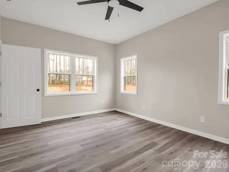 Spacious, unfurnished interior of a new home in , Bostic (Image 25).