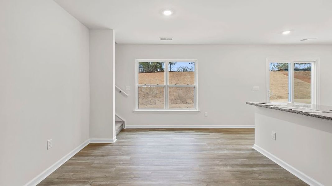 Spacious, unfurnished interior of a new home in Hawk Ridge, Anderson (Image 20).