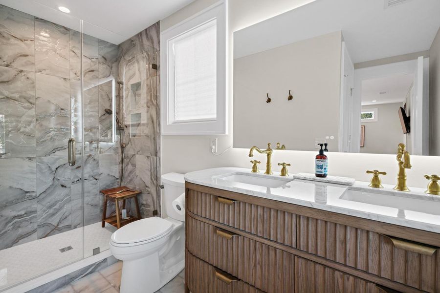 Furnished interior view inside a new home in , Edisto Island (Image 17). Furnished interior view inside a new home in , Edisto Island (Image 17).